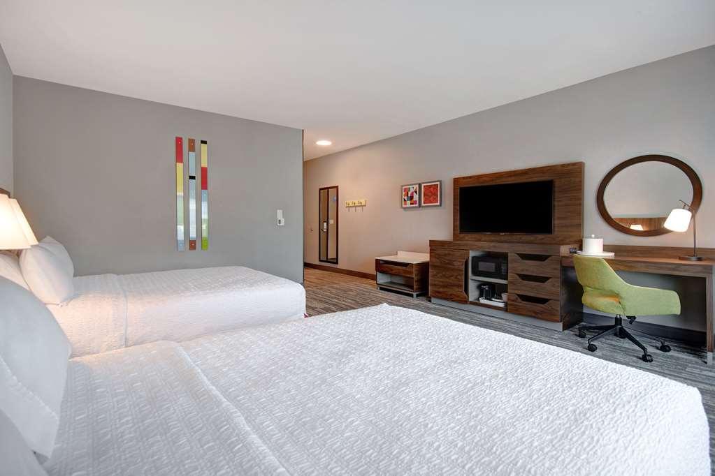 Hampton Inn & Suites Ontario Rancho Cucamonga Rum bild