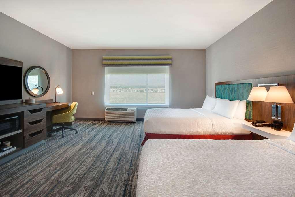 Hampton Inn & Suites Ontario Rancho Cucamonga Rum bild
