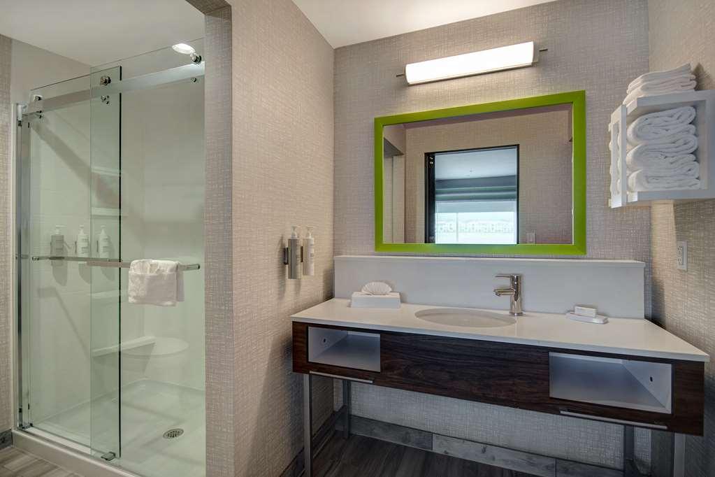 Hampton Inn & Suites Ontario Rancho Cucamonga Exteriör bild