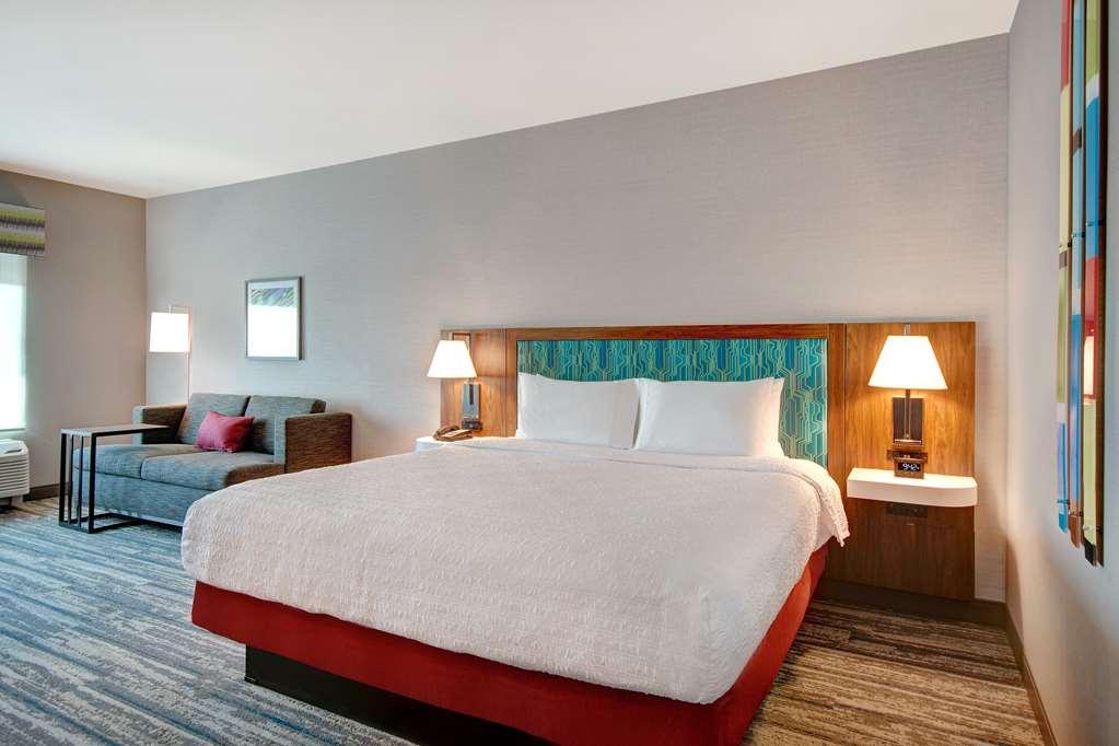 Hampton Inn & Suites Ontario Rancho Cucamonga Rum bild