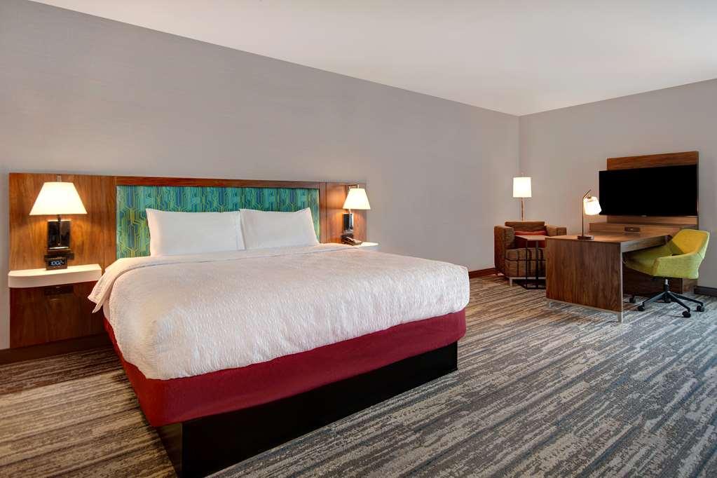 Hampton Inn & Suites Ontario Rancho Cucamonga Rum bild