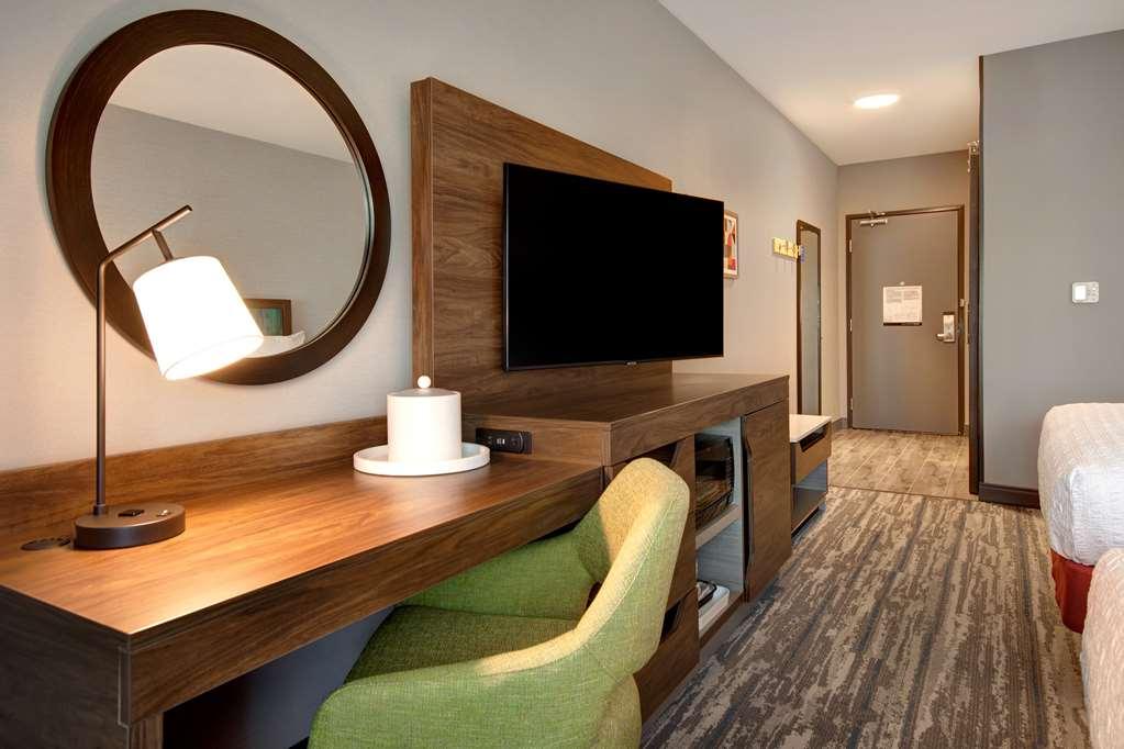 Hampton Inn & Suites Ontario Rancho Cucamonga Rum bild